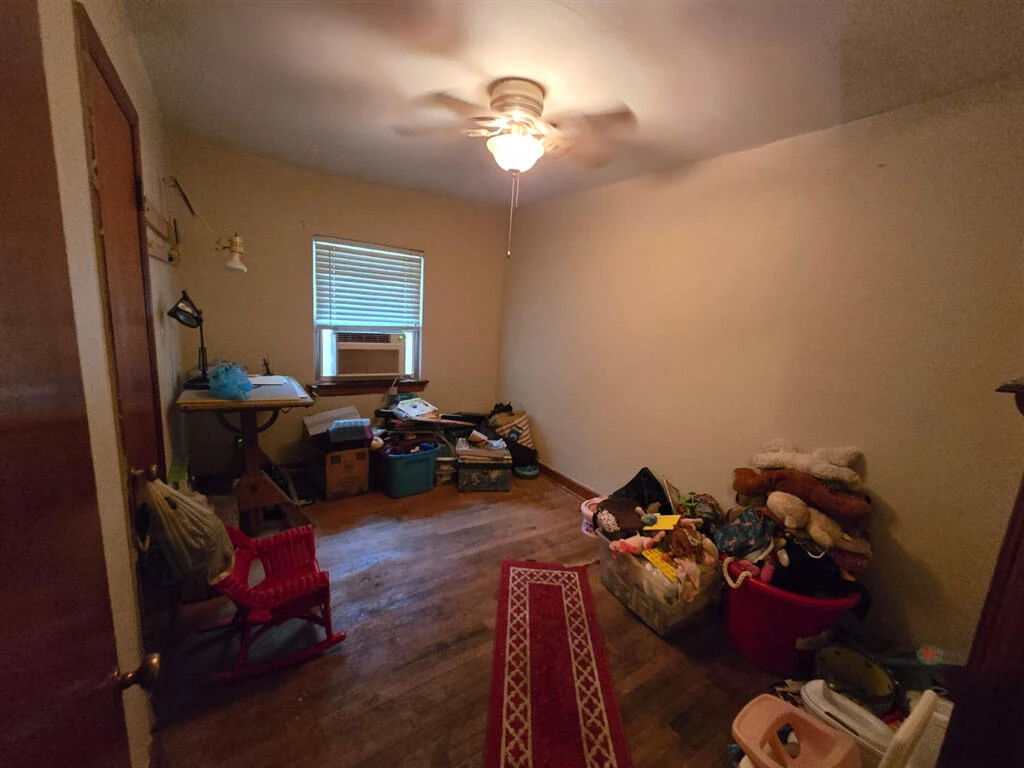 3417 Windsor RD SW - Photo 18