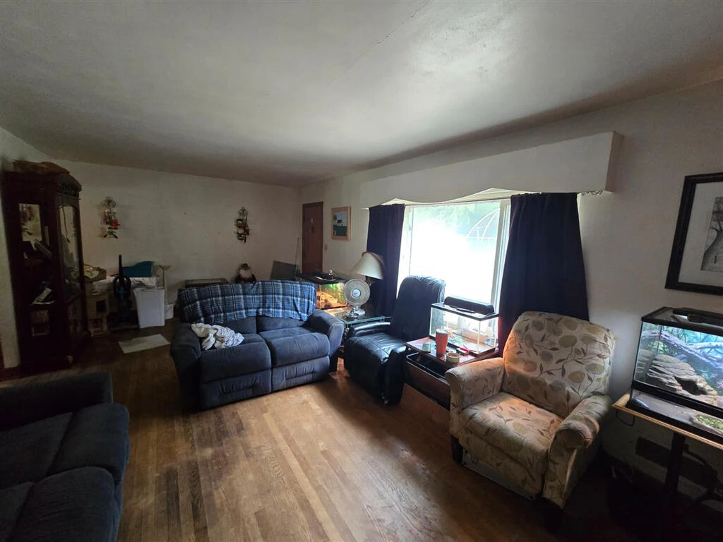 3417 Windsor RD SW - Photo 5