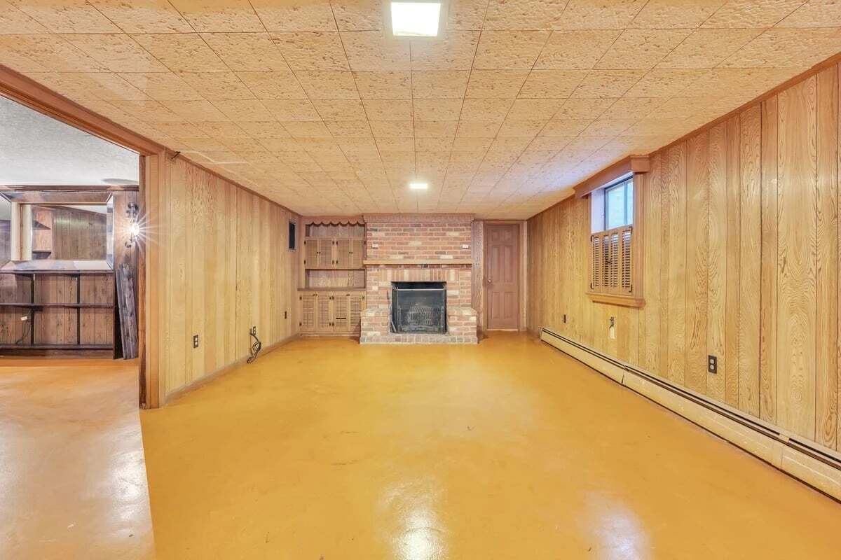 2546 Sharmar RD - Photo 24