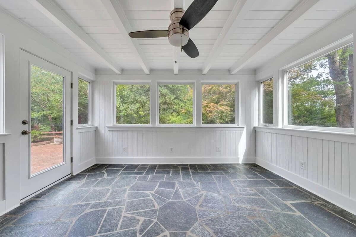2546 Sharmar RD - Photo 27