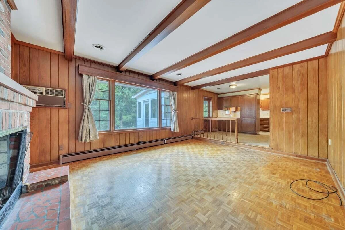 2546 Sharmar RD - Photo 36