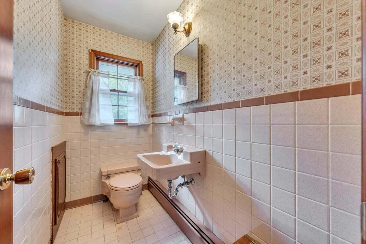 2546 Sharmar RD - Photo 43