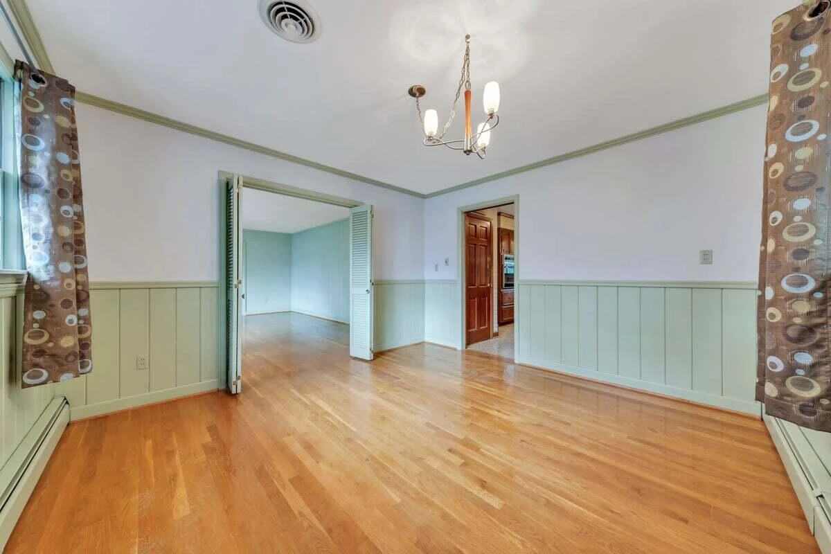 2546 Sharmar RD - Photo 57