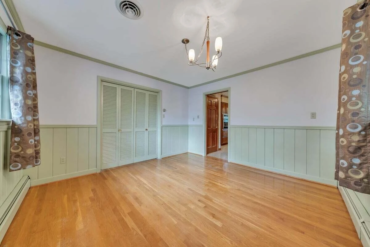 2546 Sharmar RD - Photo 58