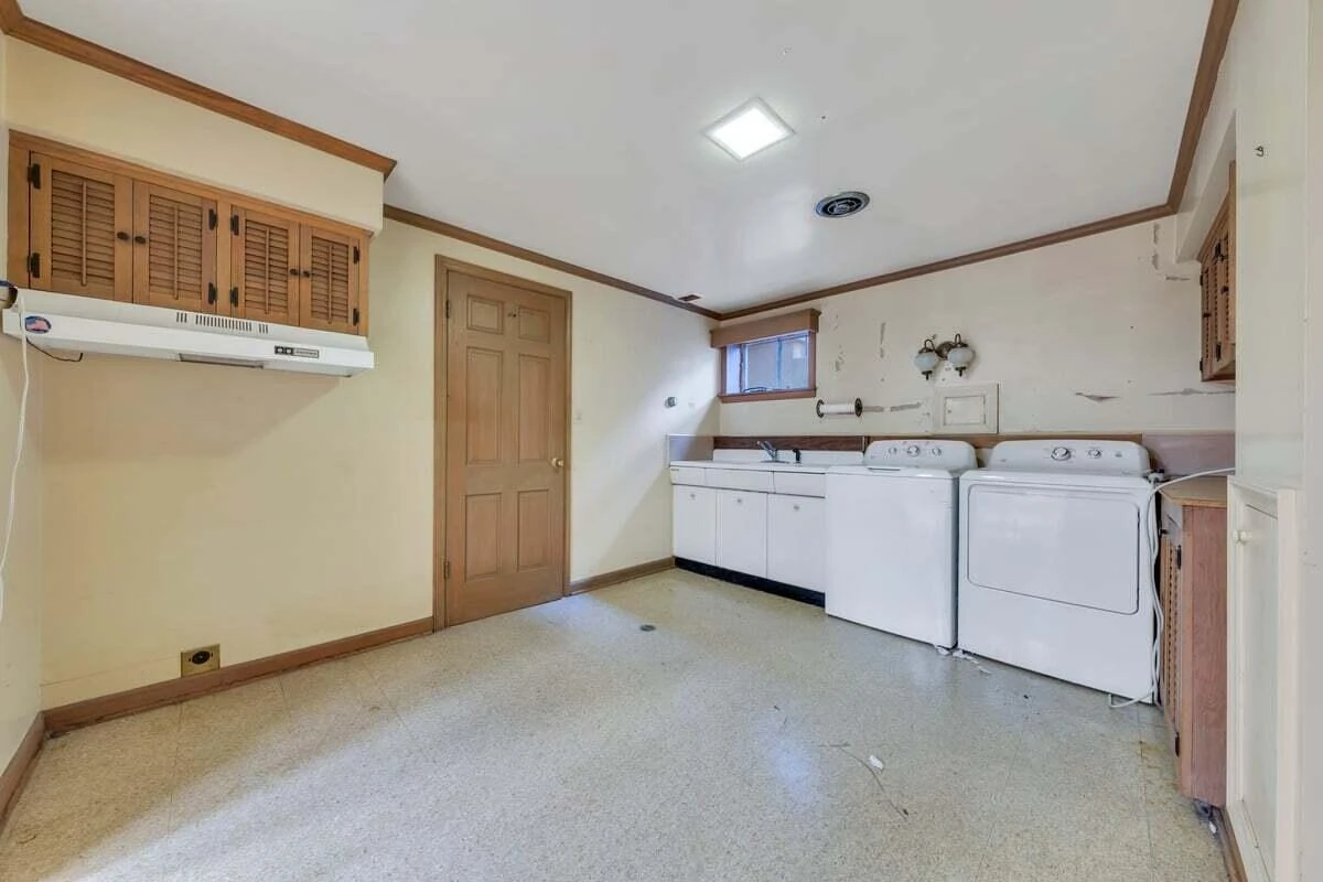 2546 Sharmar RD - Photo 72