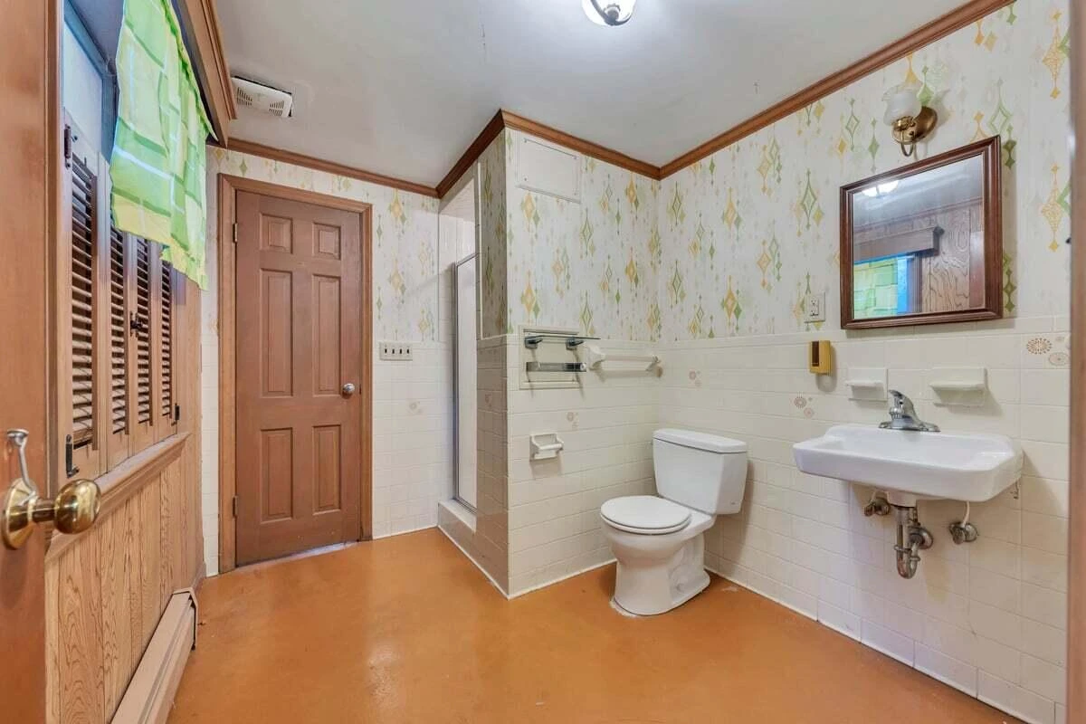 2546 Sharmar RD - Photo 74