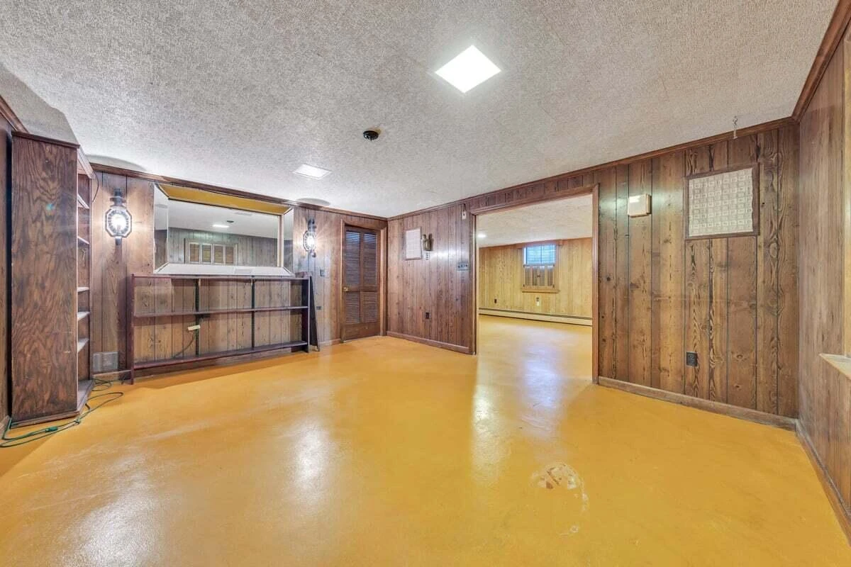 2546 Sharmar RD - Photo 81