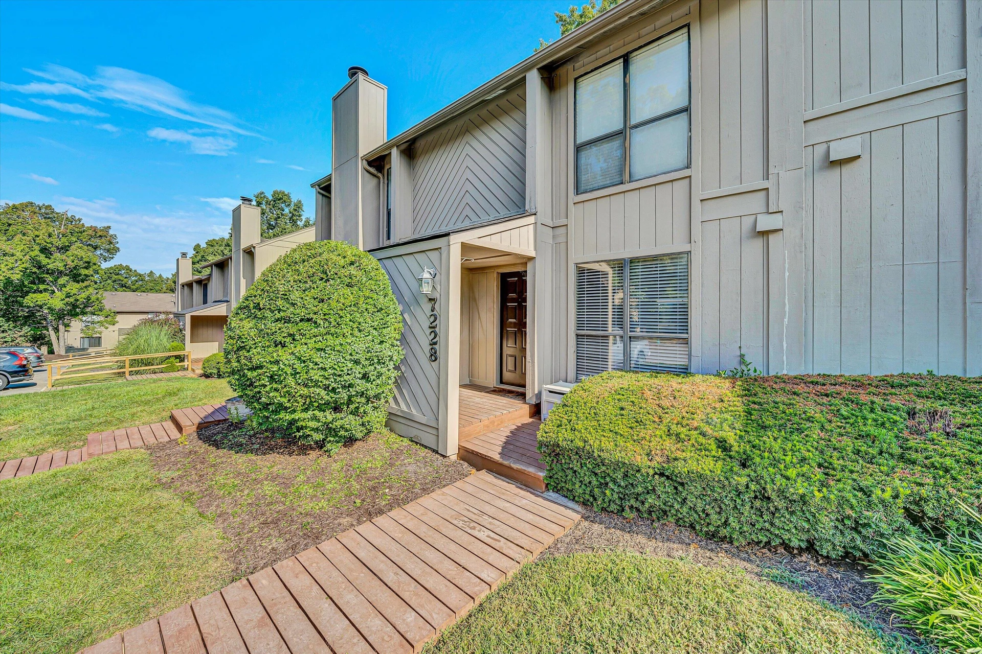 7228 Woods Crossing DR - Photo 2