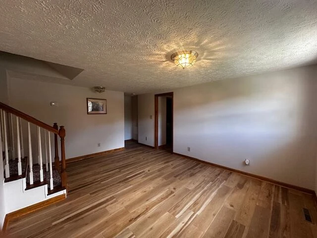 64 Oak RD - Photo 4