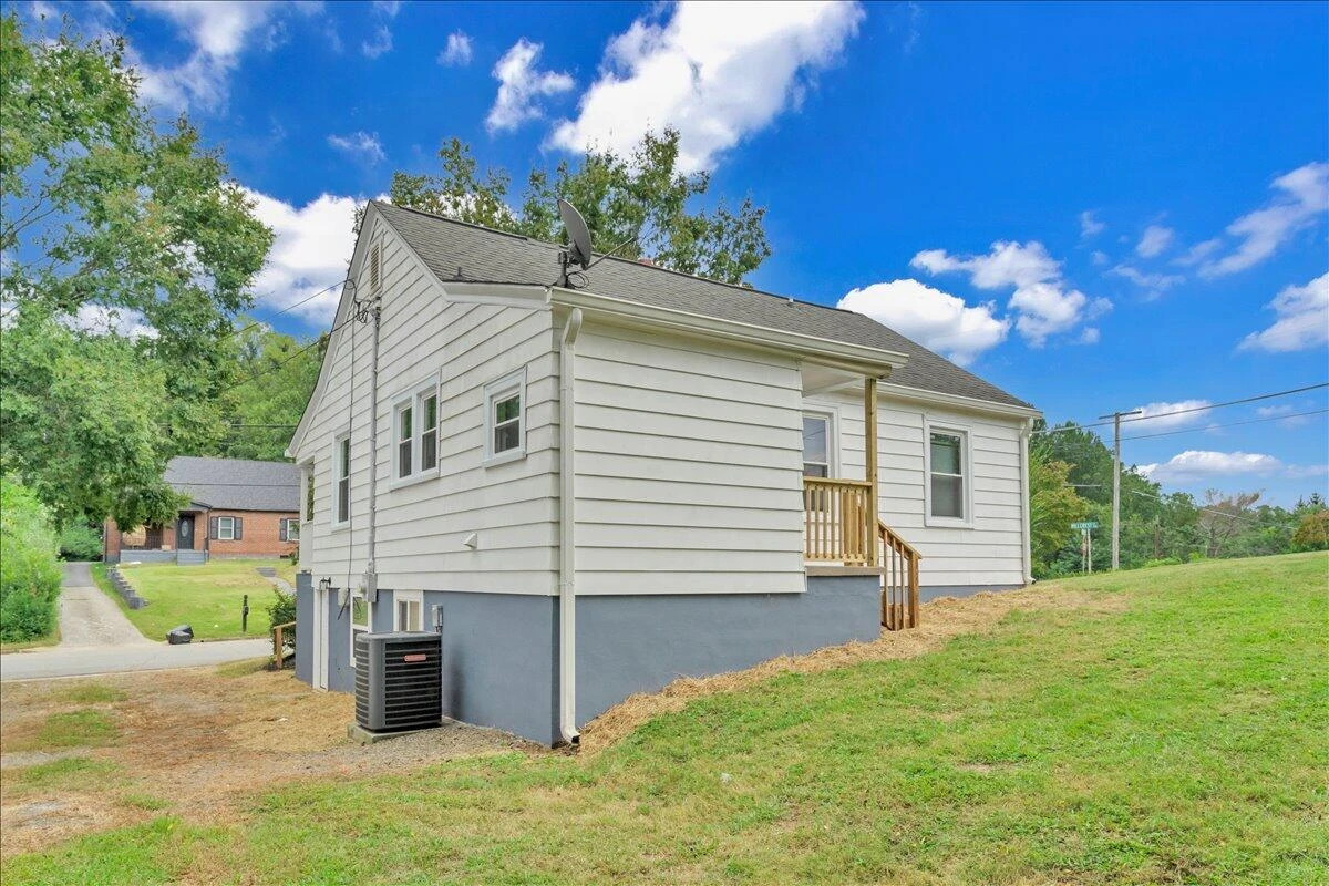 1352 Rivermont Heights RD - Photo 30
