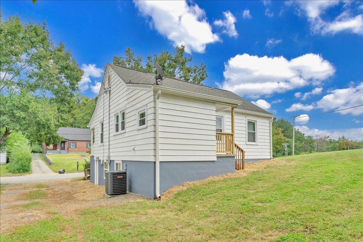 1352 Rivermont Heights RD - Photo 31