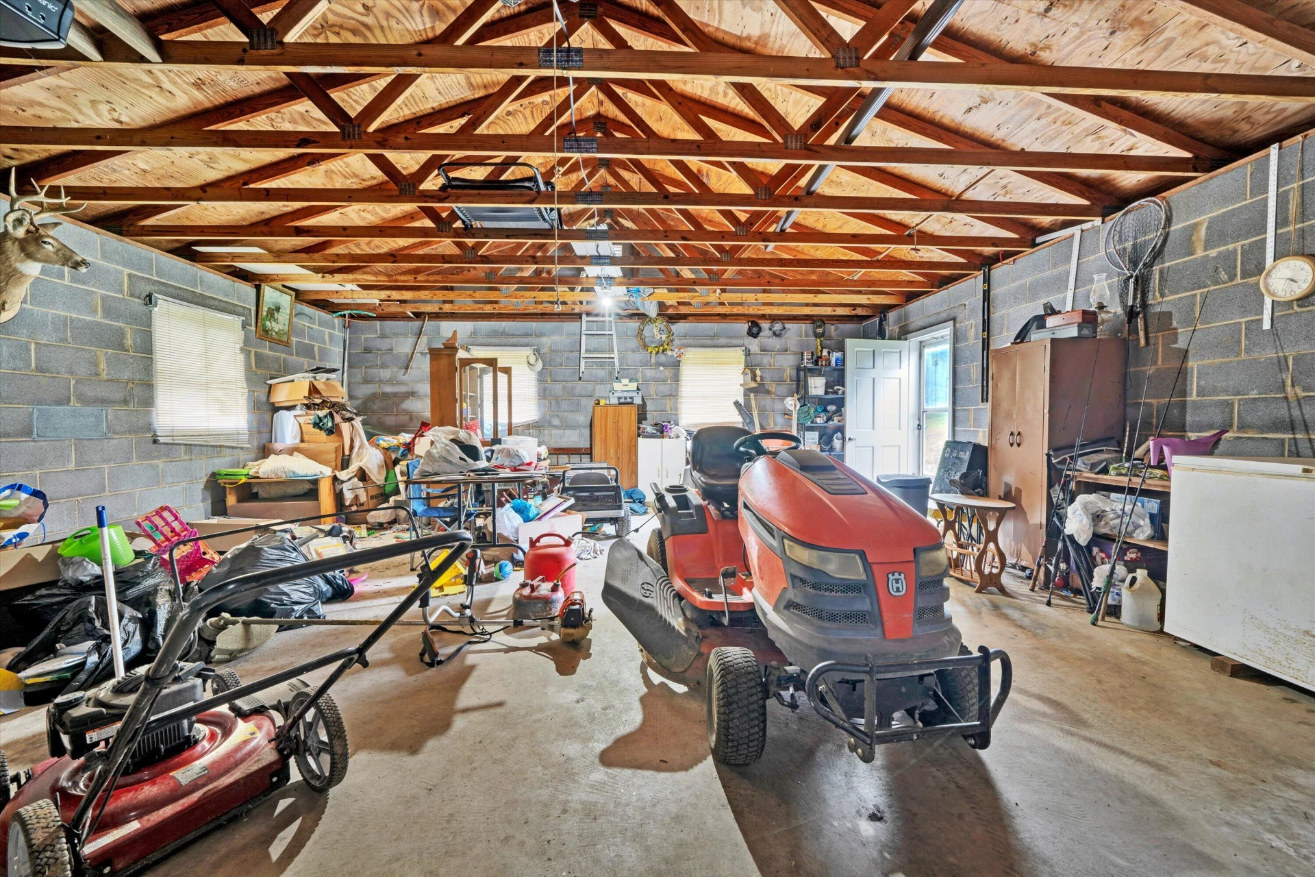 748 Shafer LN - Photo 32