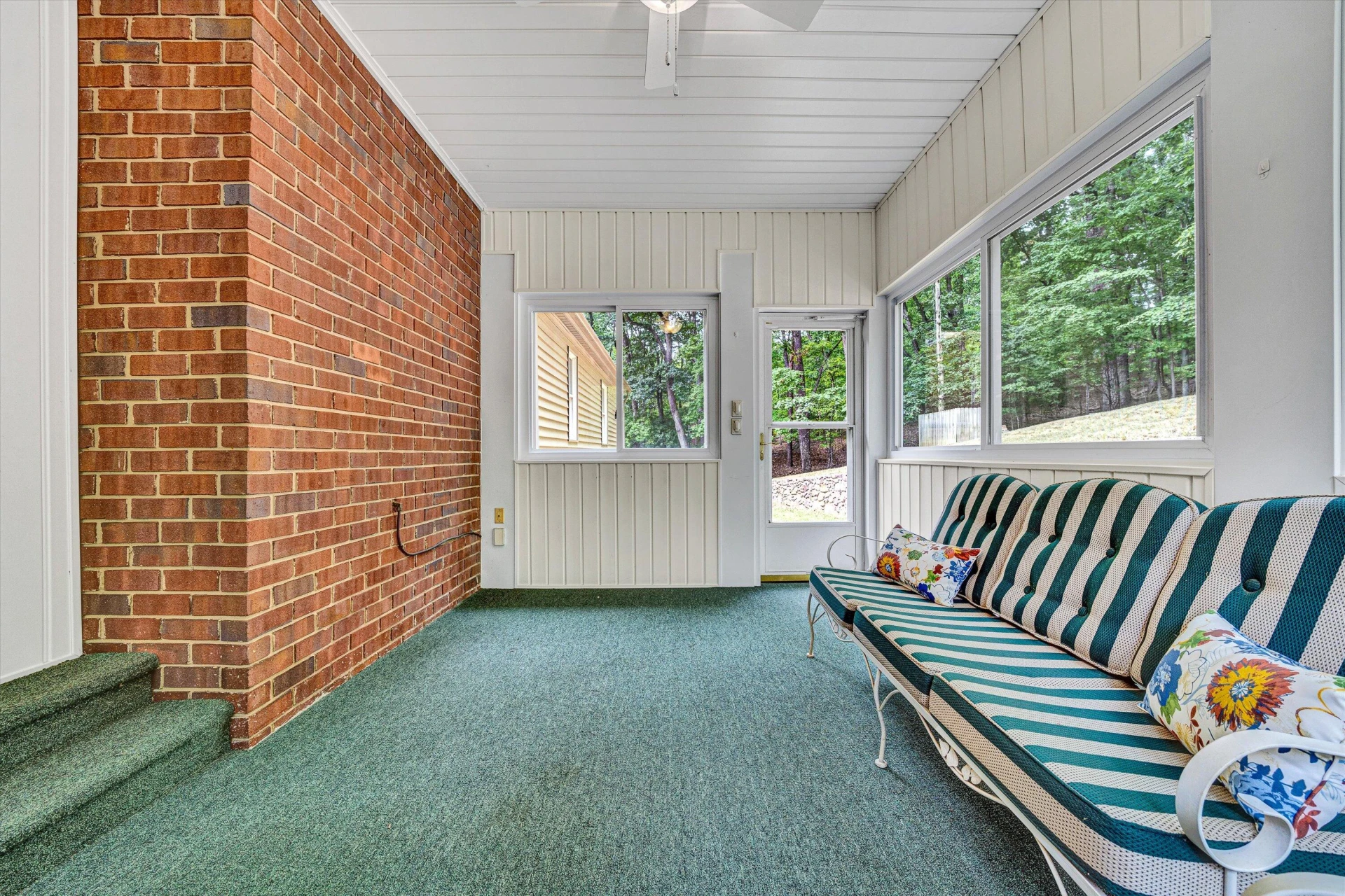 106 Sedgefield LN - Photo 14