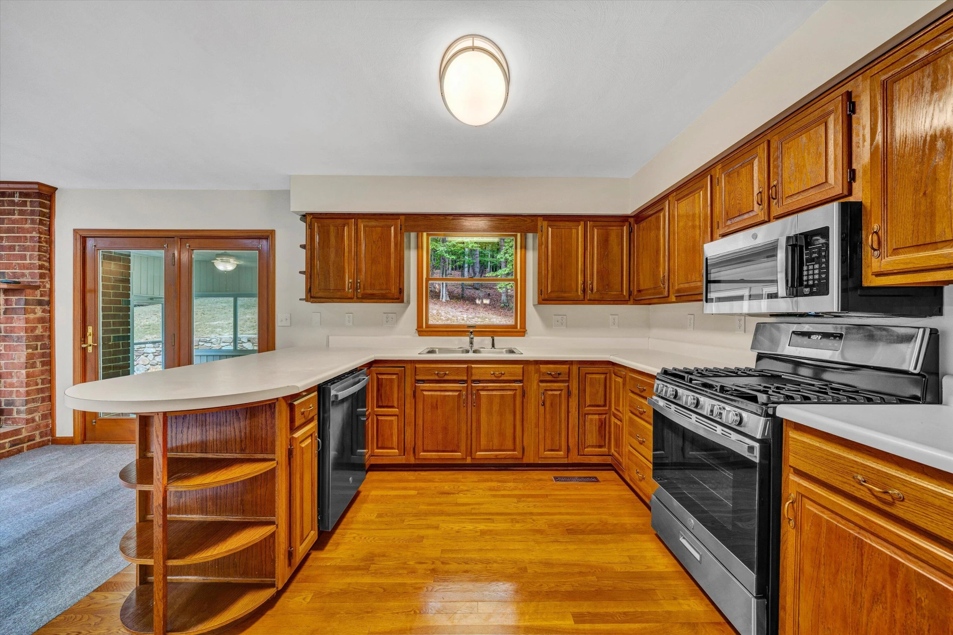 106 Sedgefield LN - Photo 5