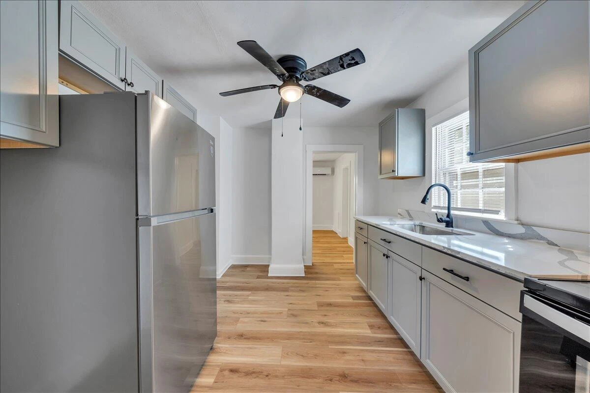 1044 brookdale ST - Photo 19