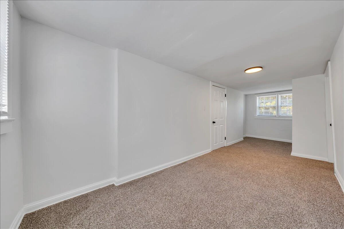 1044 brookdale ST - Photo 29