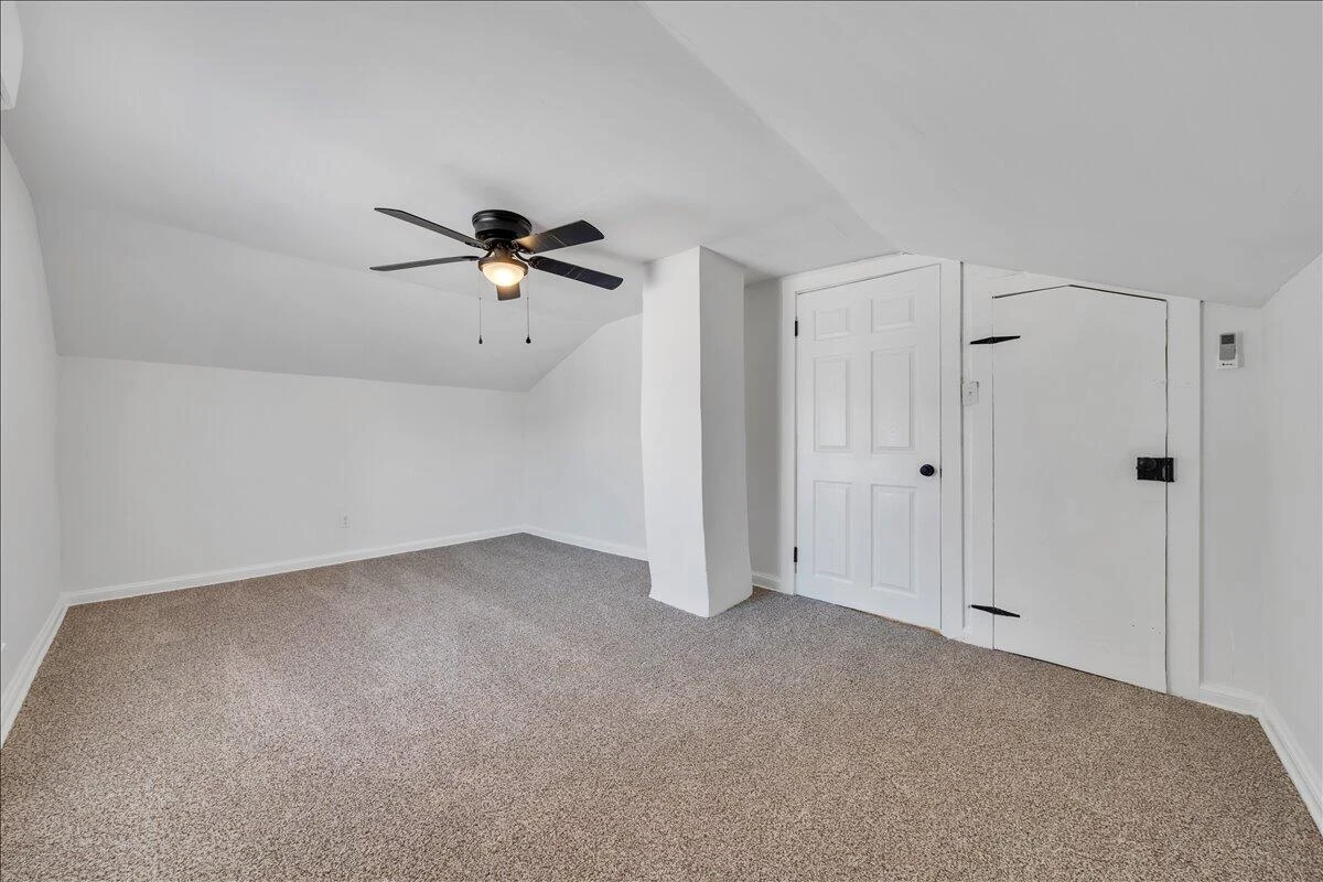 1044 brookdale ST - Photo 32