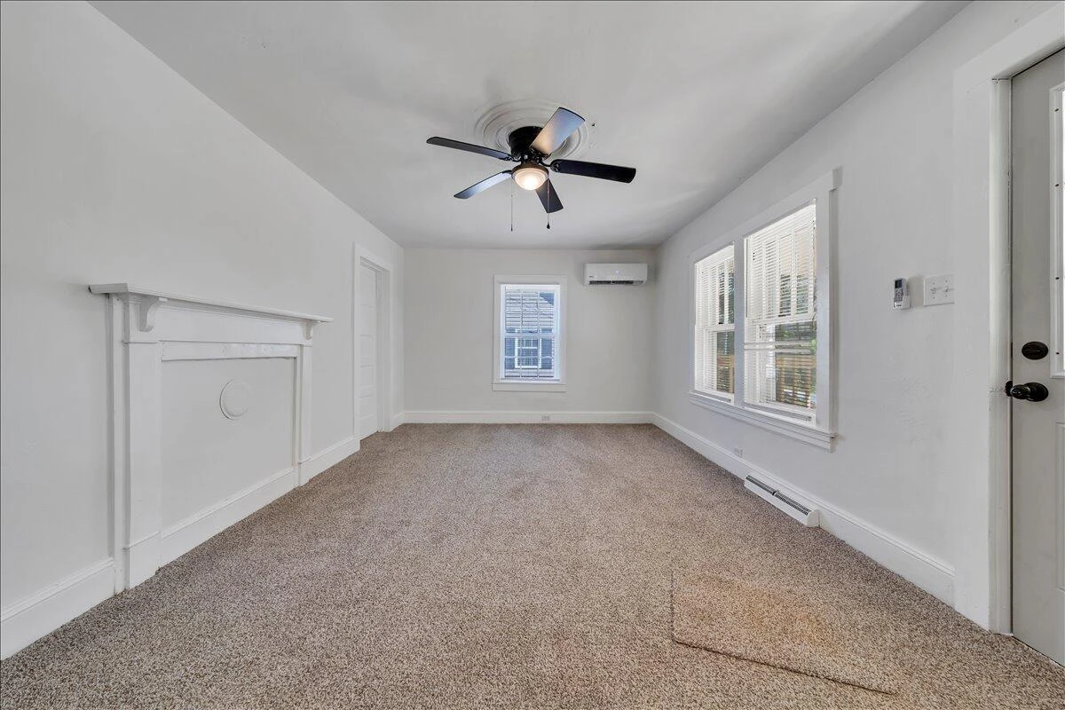 1044 brookdale ST - Photo 6