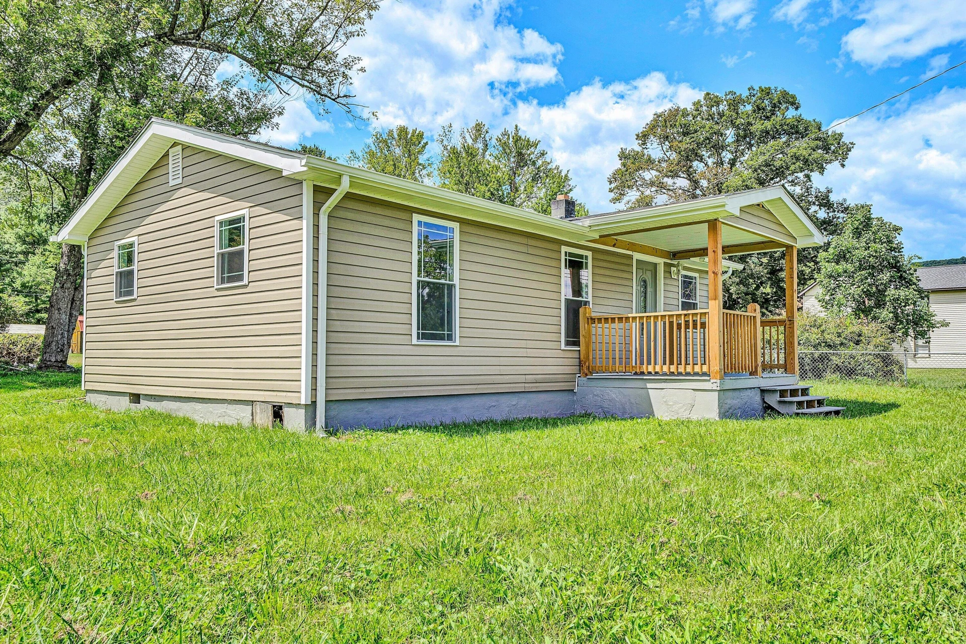 23613 Botetourt RD
