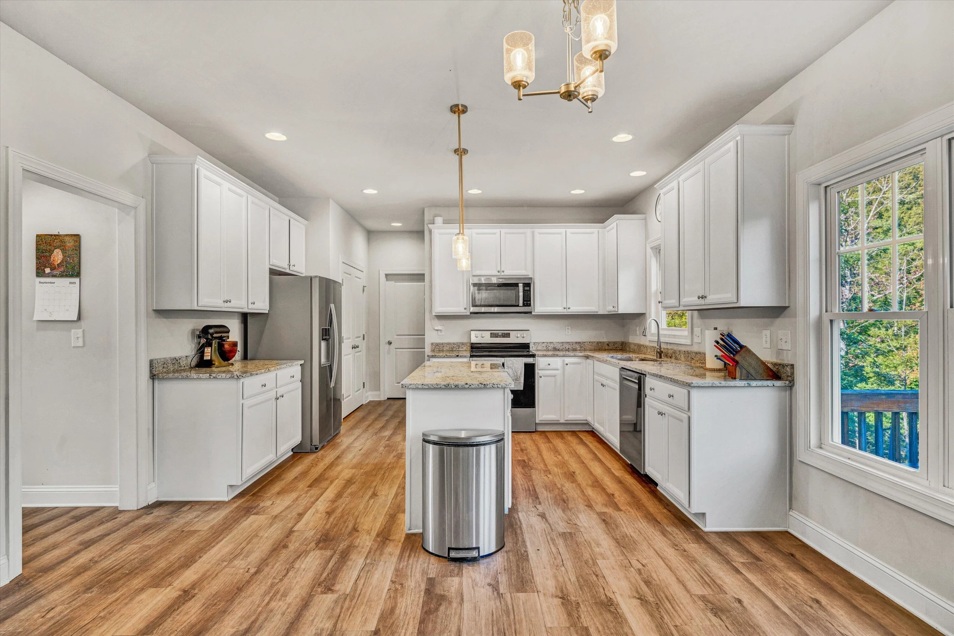 5894 Ivy Park DR - Photo 17