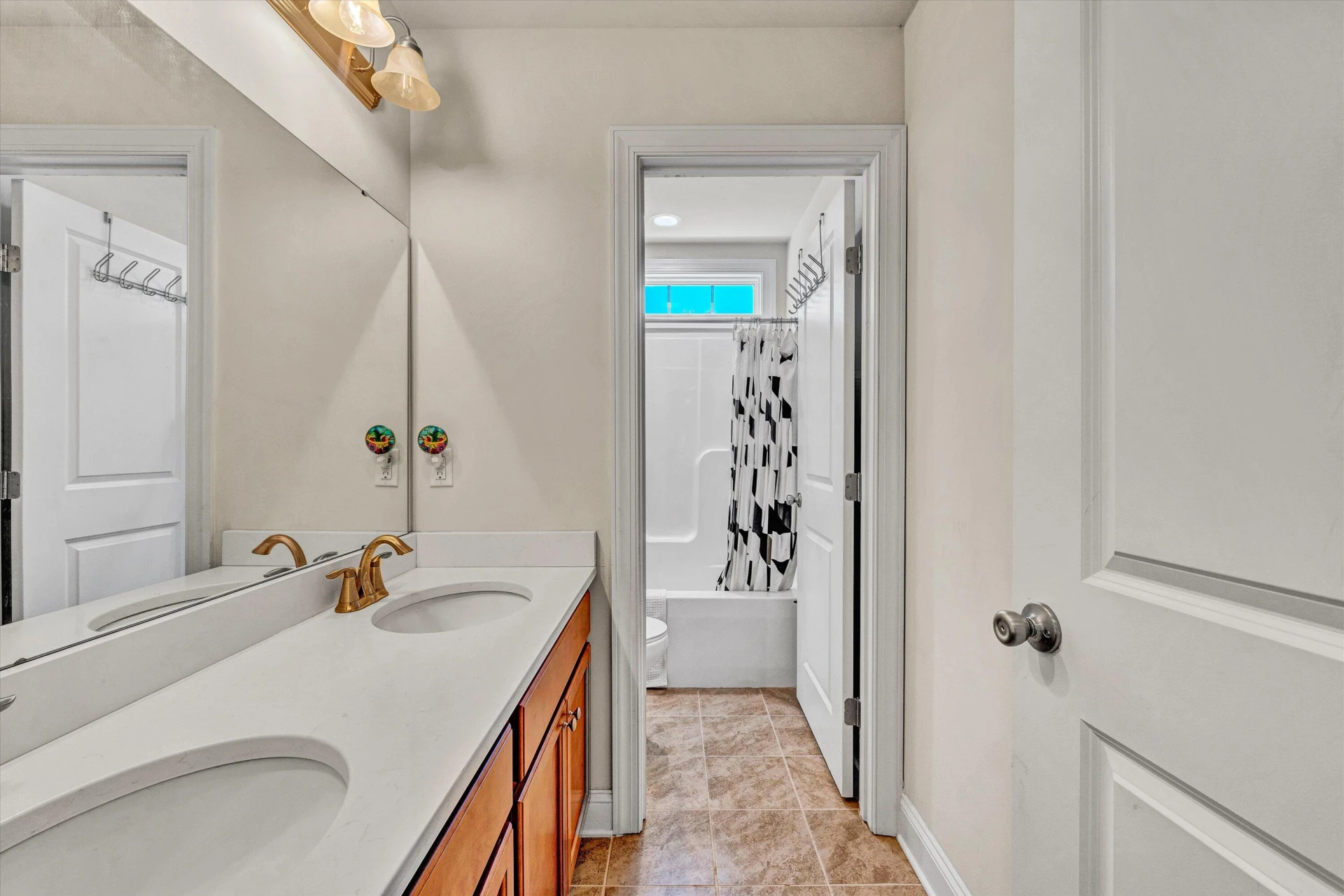 5894 Ivy Park DR - Photo 28