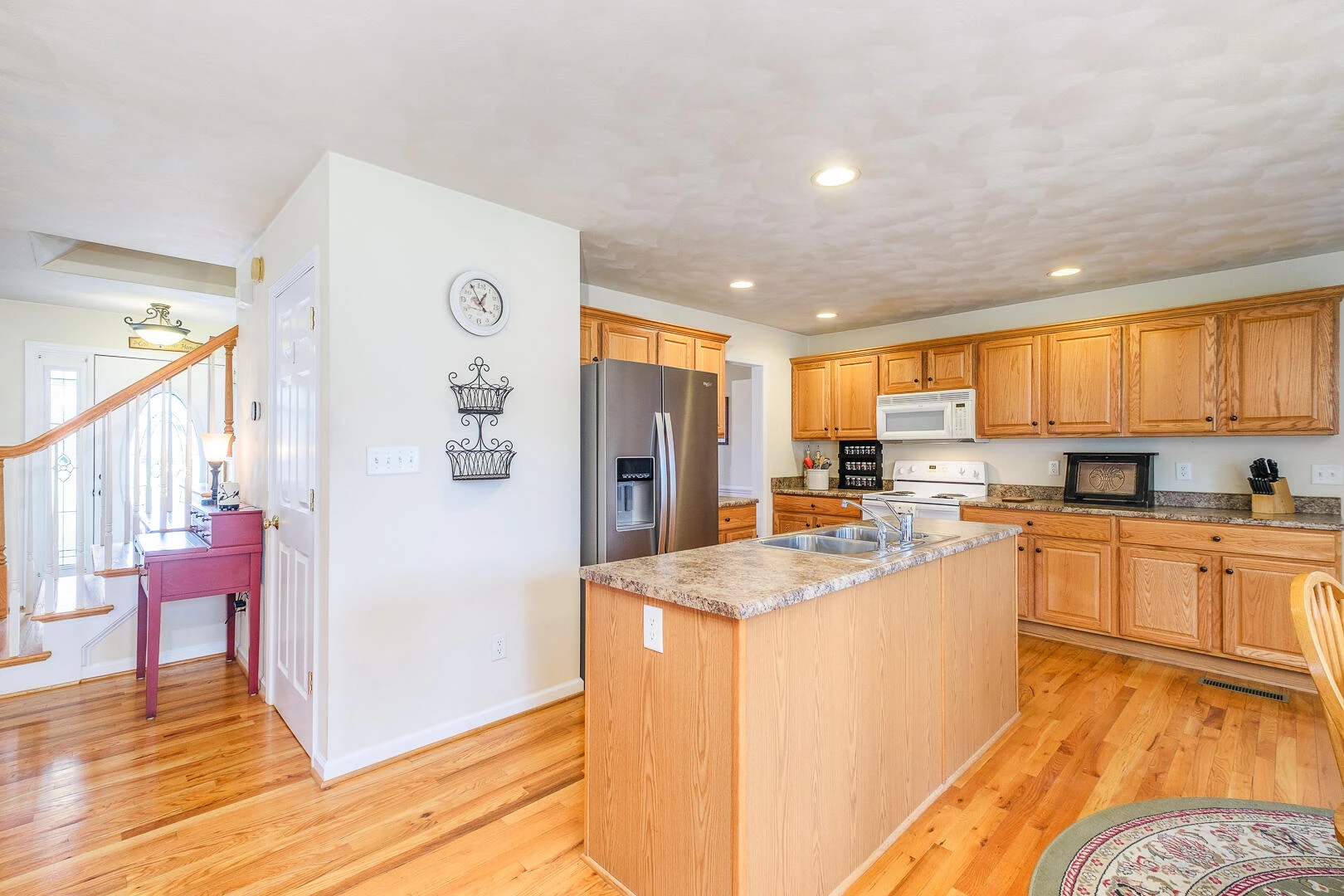 90 OAK DR - Photo 14