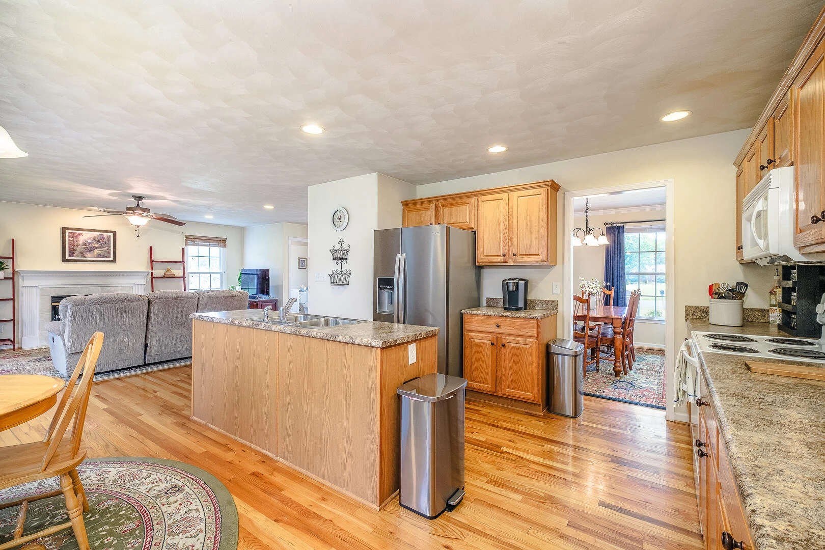 90 OAK DR - Photo 15