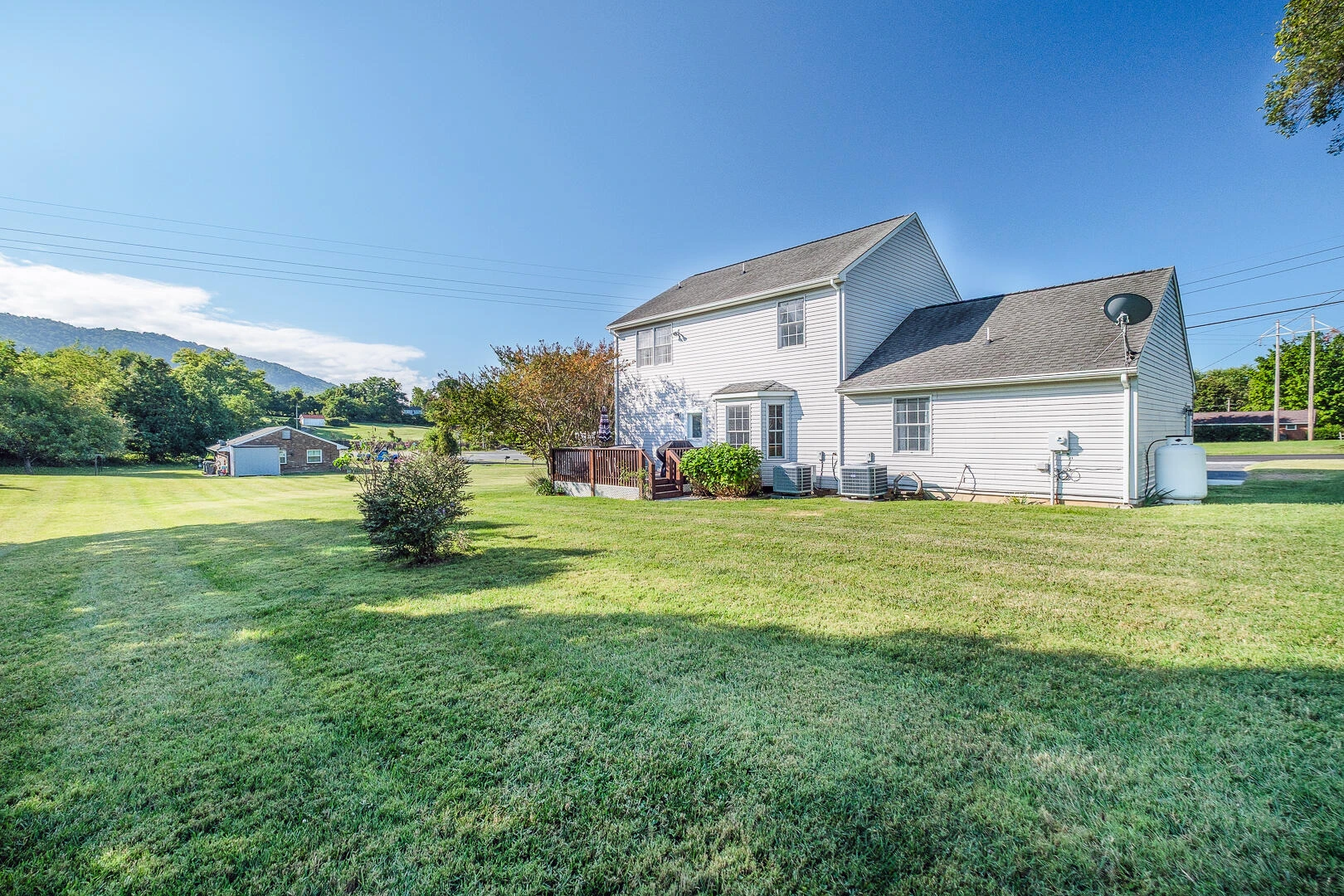 90 OAK DR - Photo 3