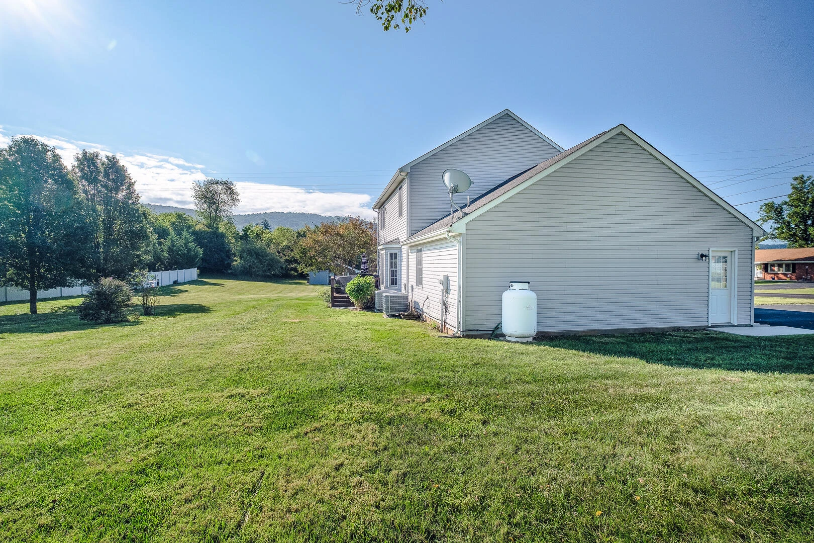 90 OAK DR - Photo 38