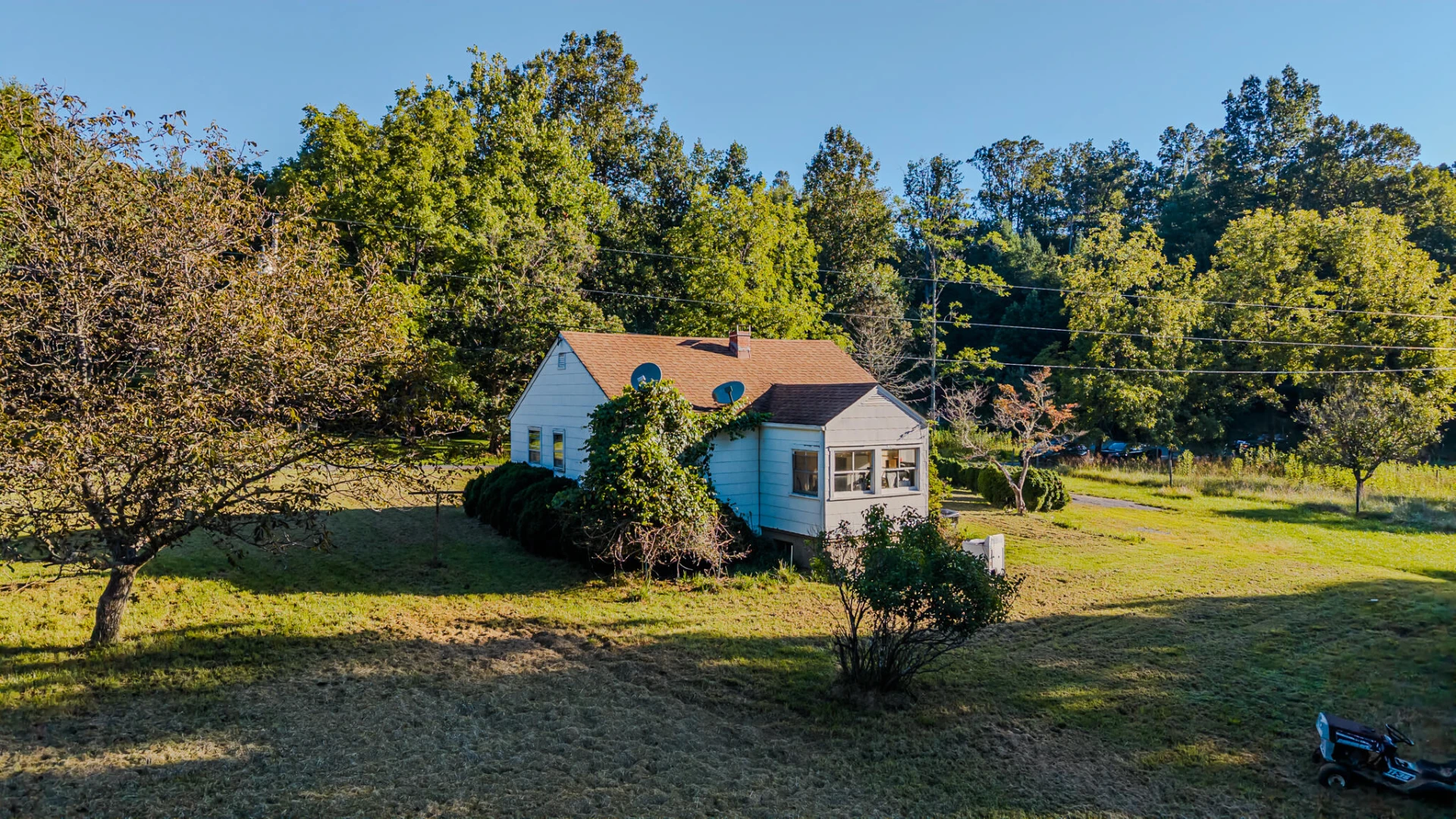 5502 Ridgelea RD