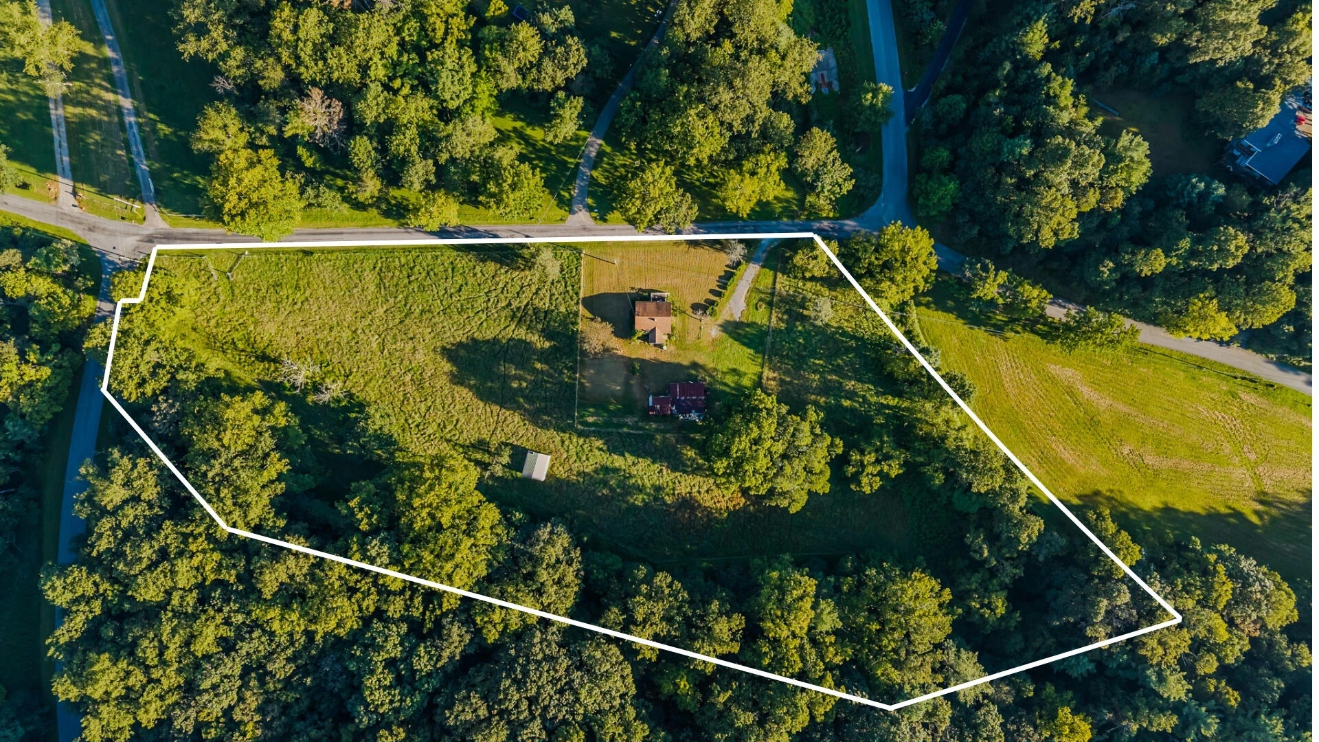 5502 Ridgelea RD - Photo 2