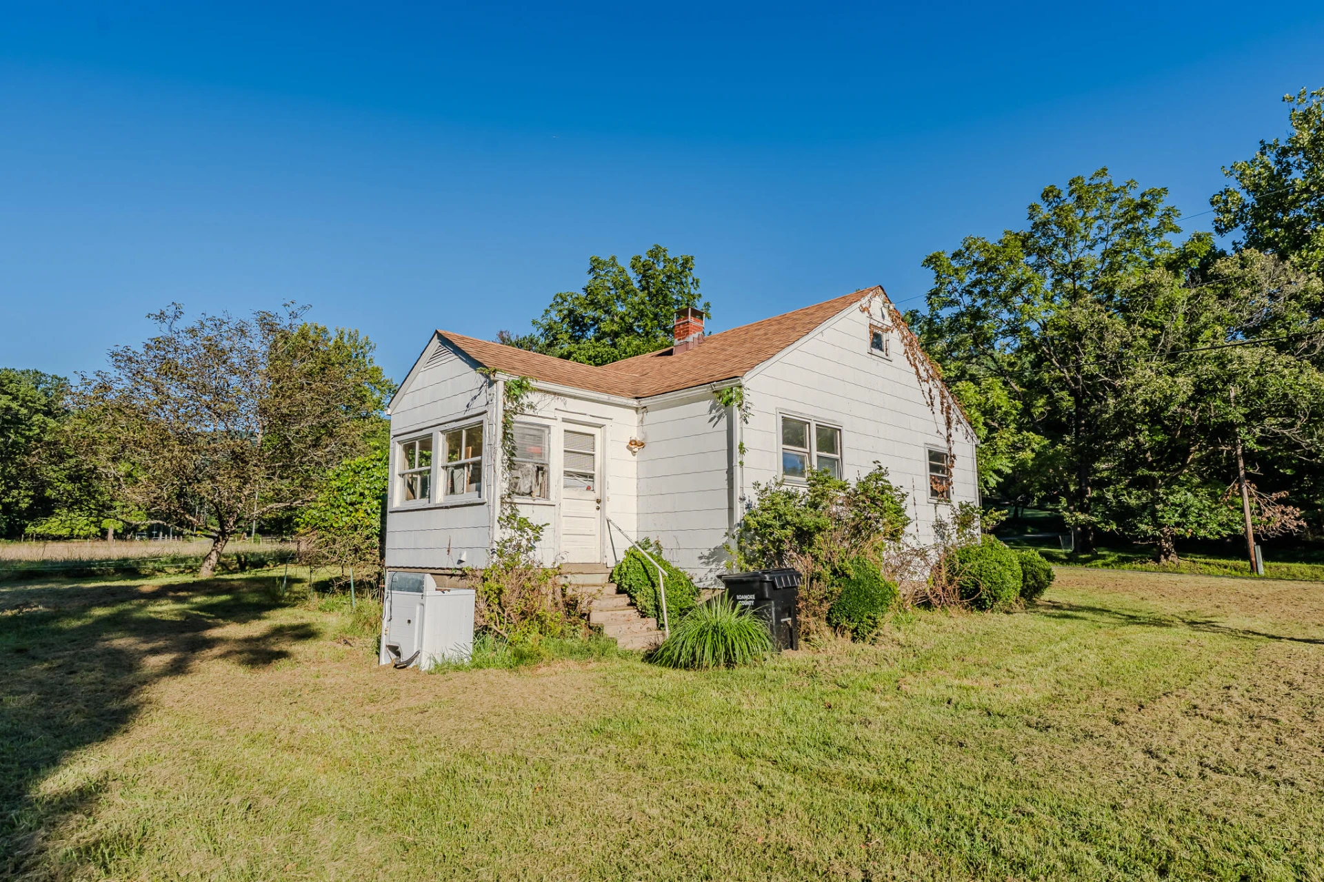 5502 Ridgelea RD - Photo 3
