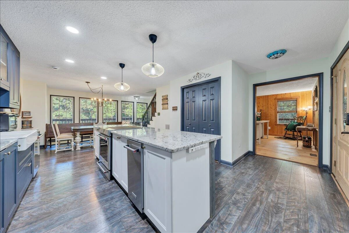 674 Lakeshore Terrace RD - Photo 12