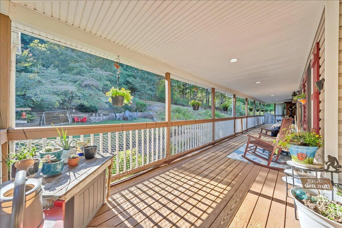 674 Lakeshore Terrace RD - Photo 4