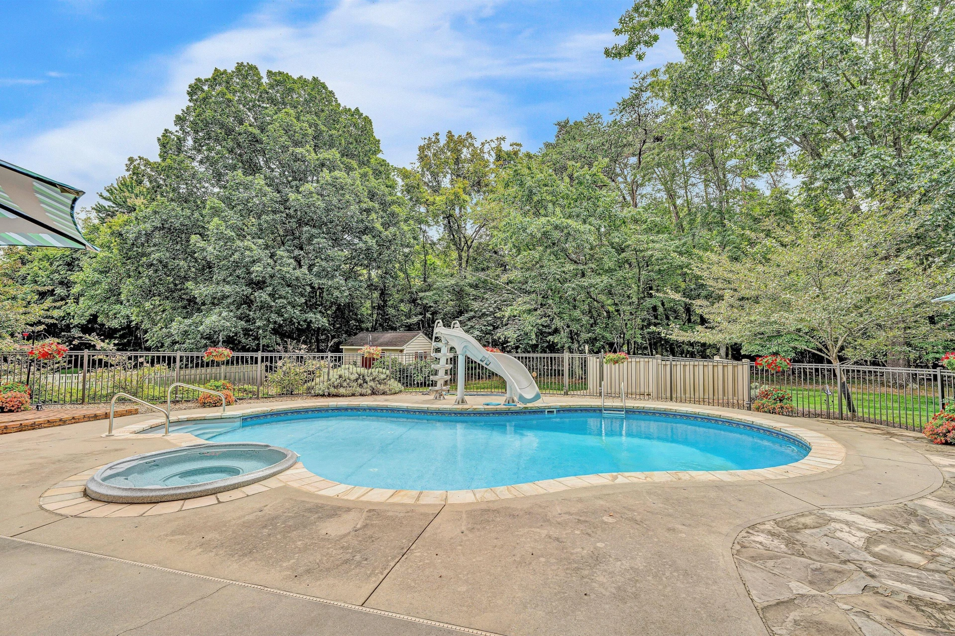 2836 Fairway Forest DR - Photo 62