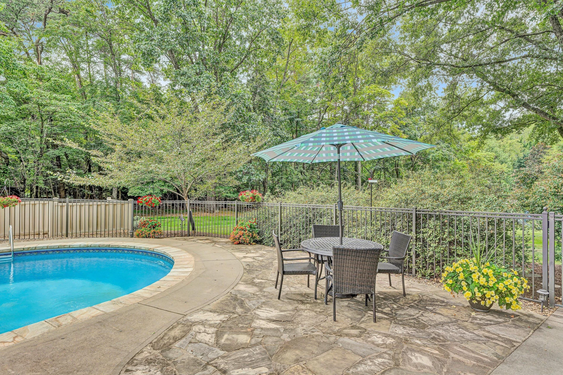 2836 Fairway Forest DR - Photo 63