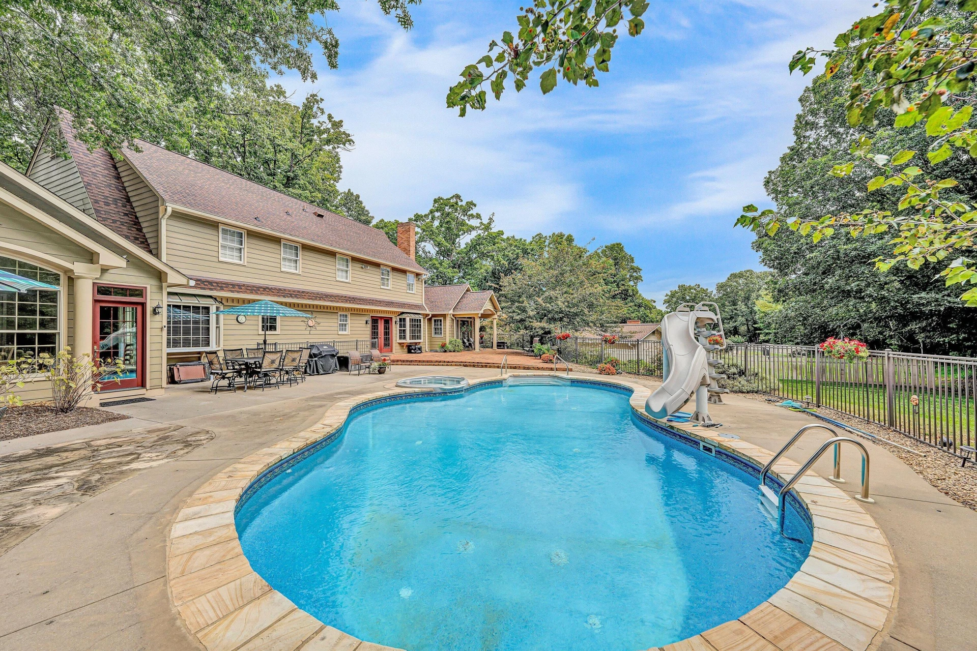 2836 Fairway Forest DR - Photo 64