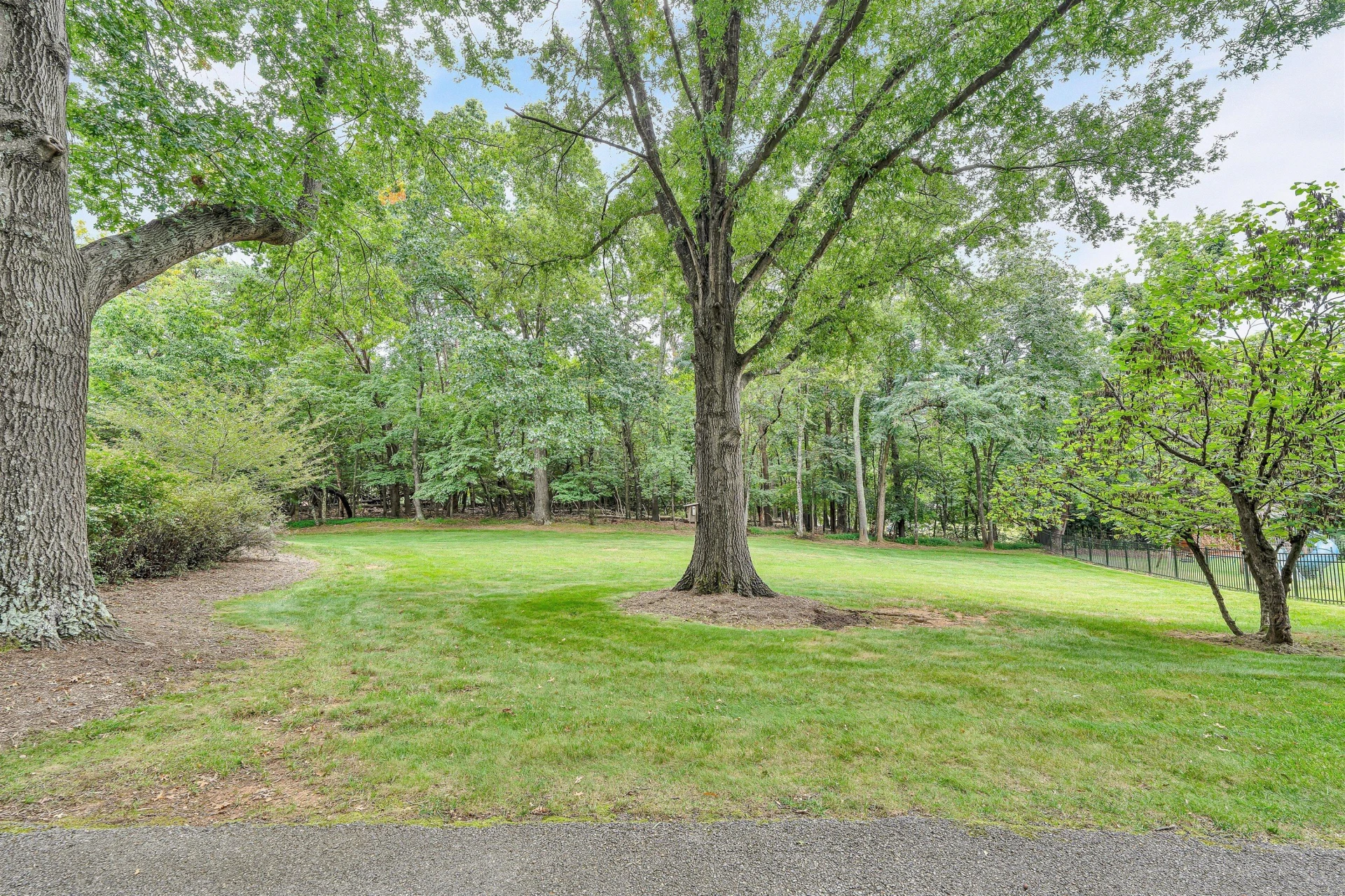 2836 Fairway Forest DR - Photo 79