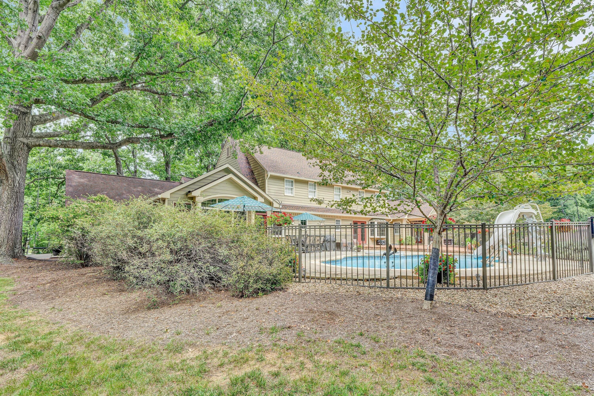 2836 Fairway Forest DR - Photo 80