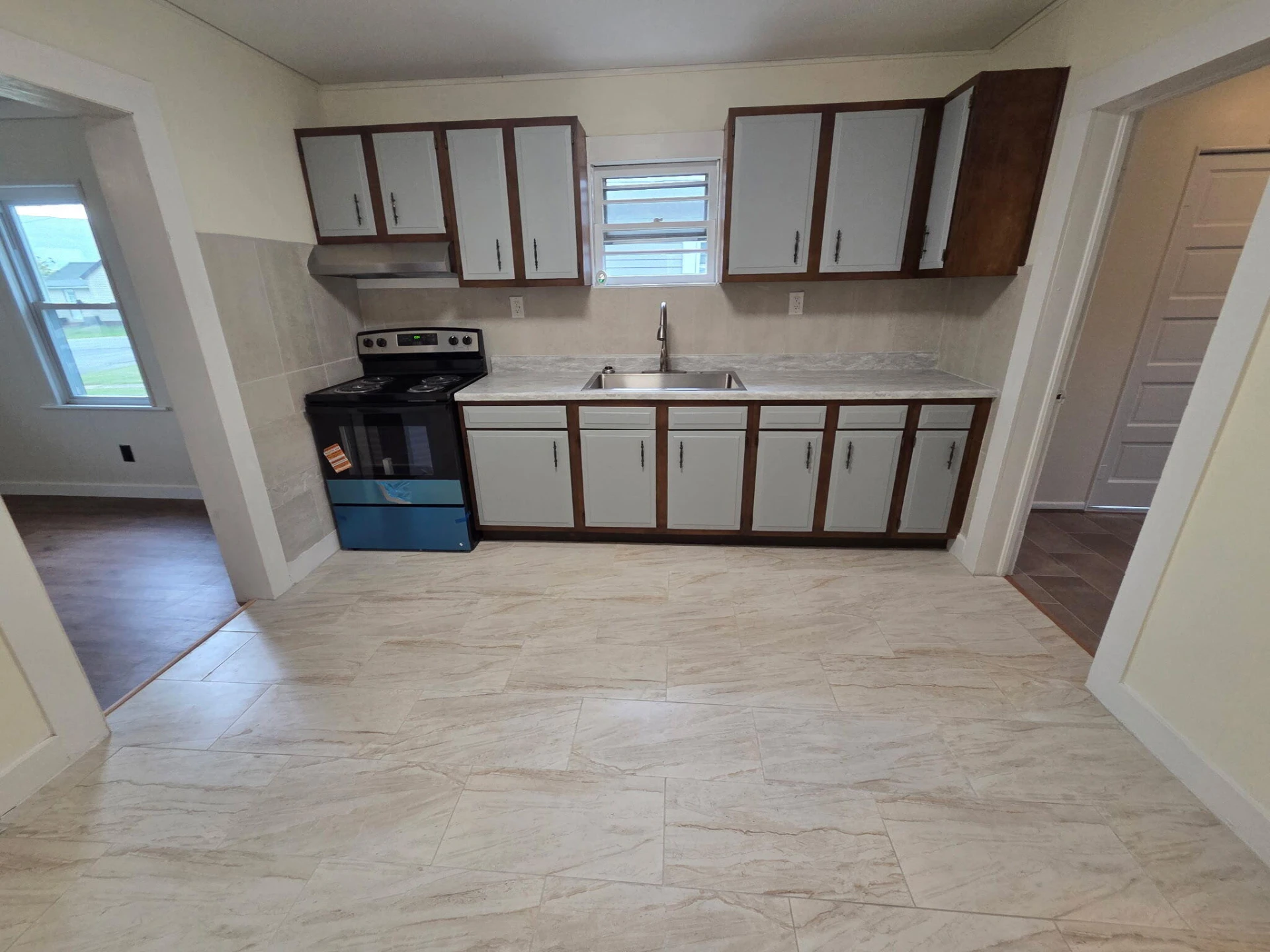 719 N Pocahontas AVE - Photo 4