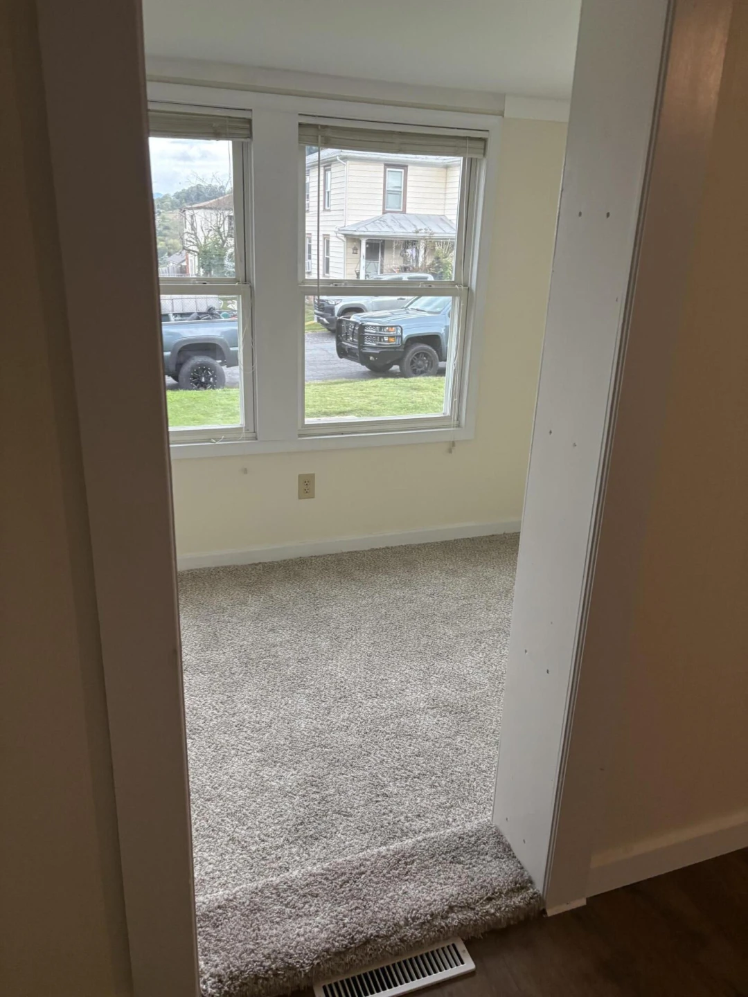 719 N Pocahontas AVE - Photo 7