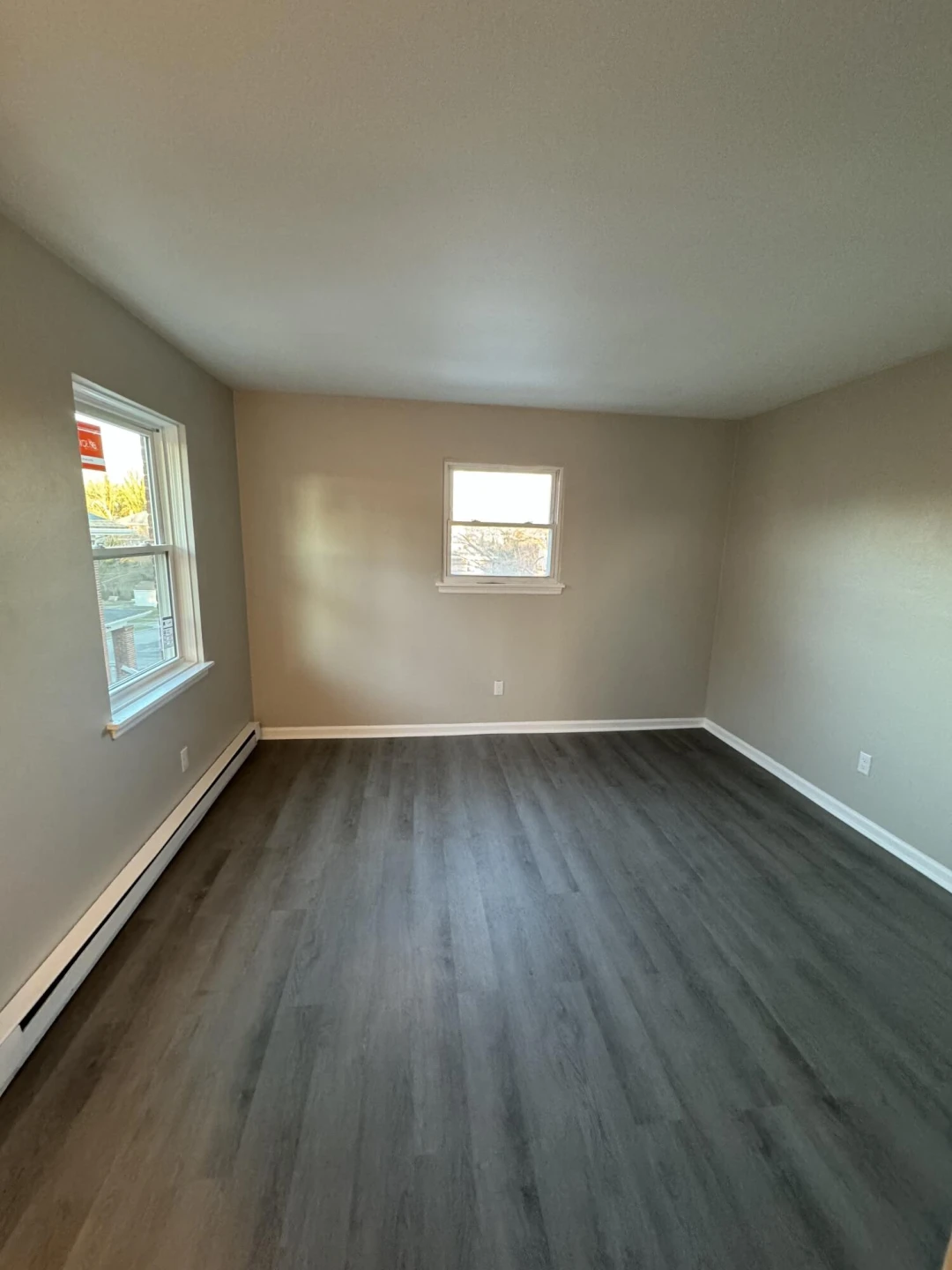 1630 Wayne ST NE - Photo 2