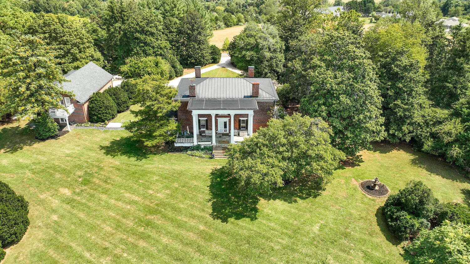 2710 Goode Station RD - Photo 3