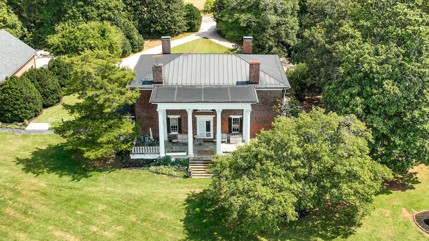 2710 Goode Station RD - Photo 4