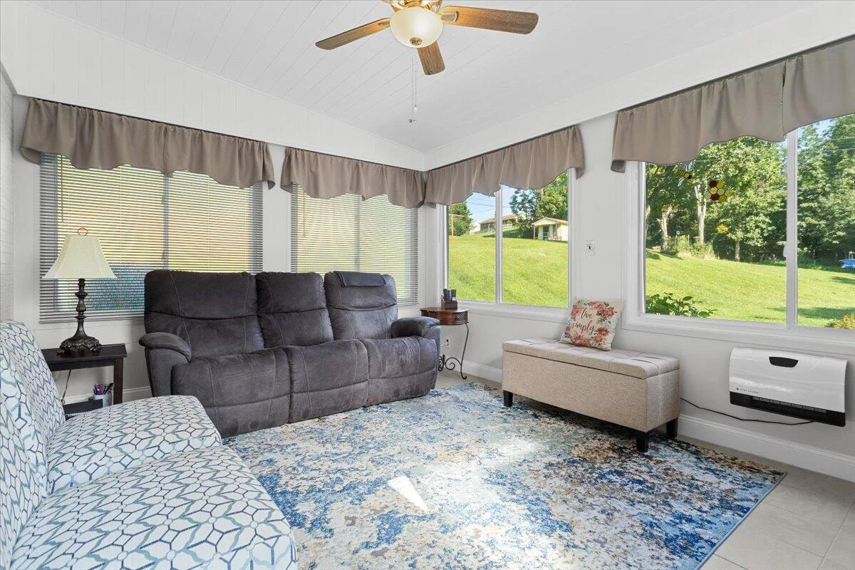 4309 Cresthill DR - Photo 18