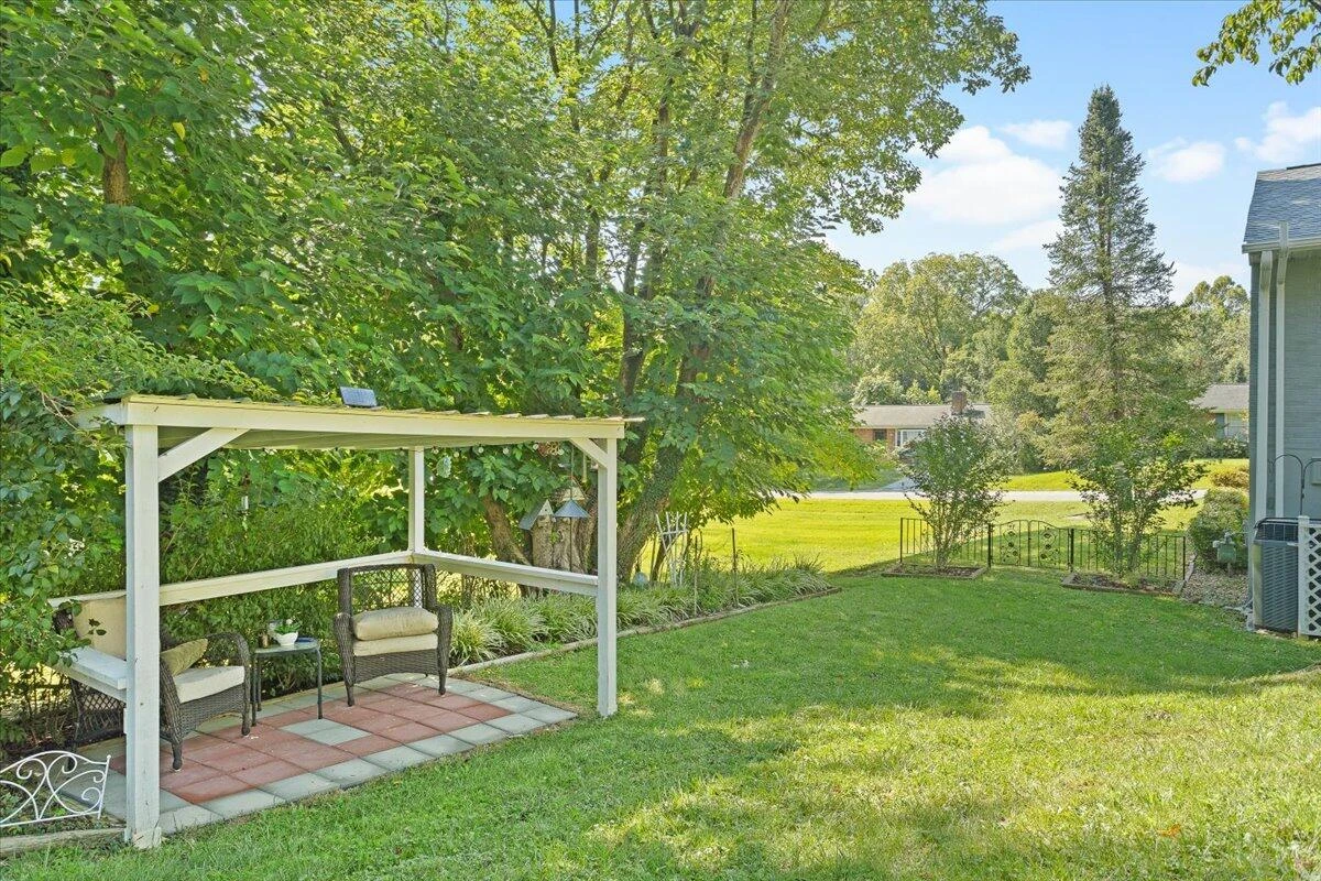 4309 Cresthill DR - Photo 43