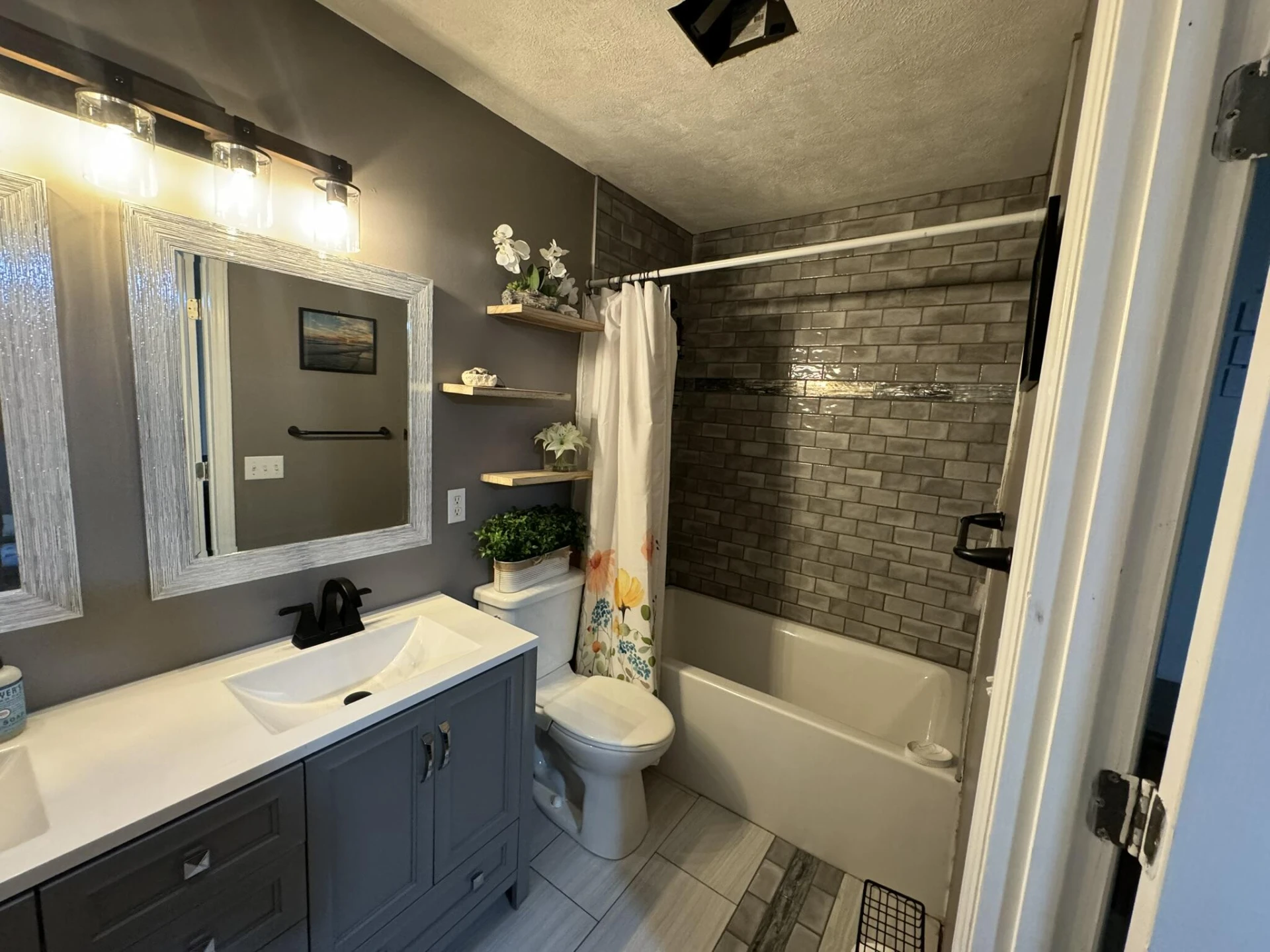 4515 Grassy Hill RD - Photo 10
