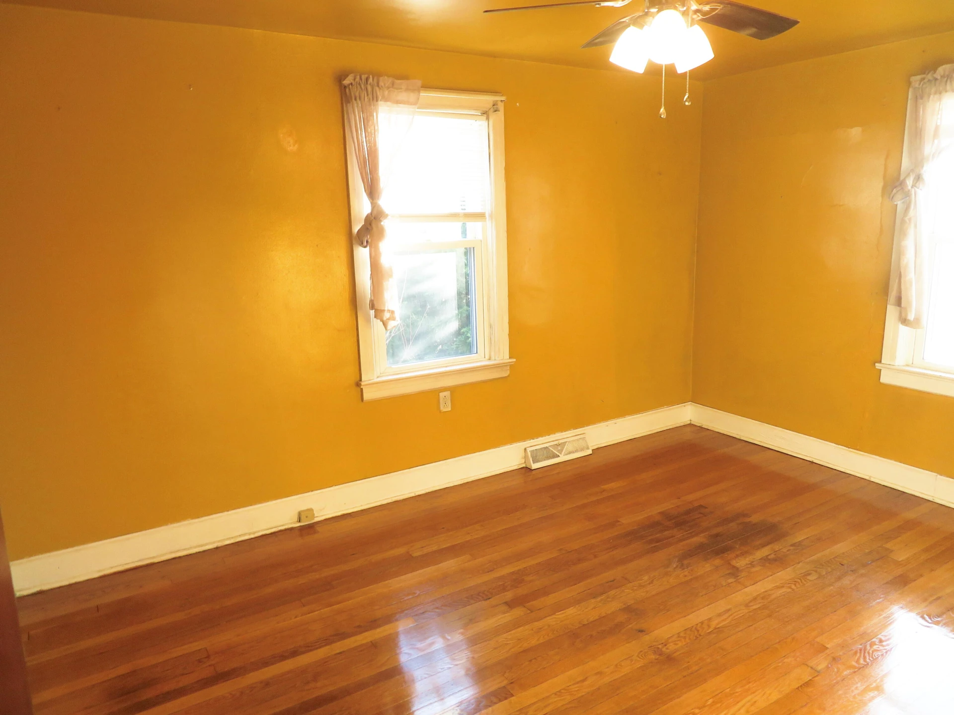 519 N Bruffey ST - Photo 10