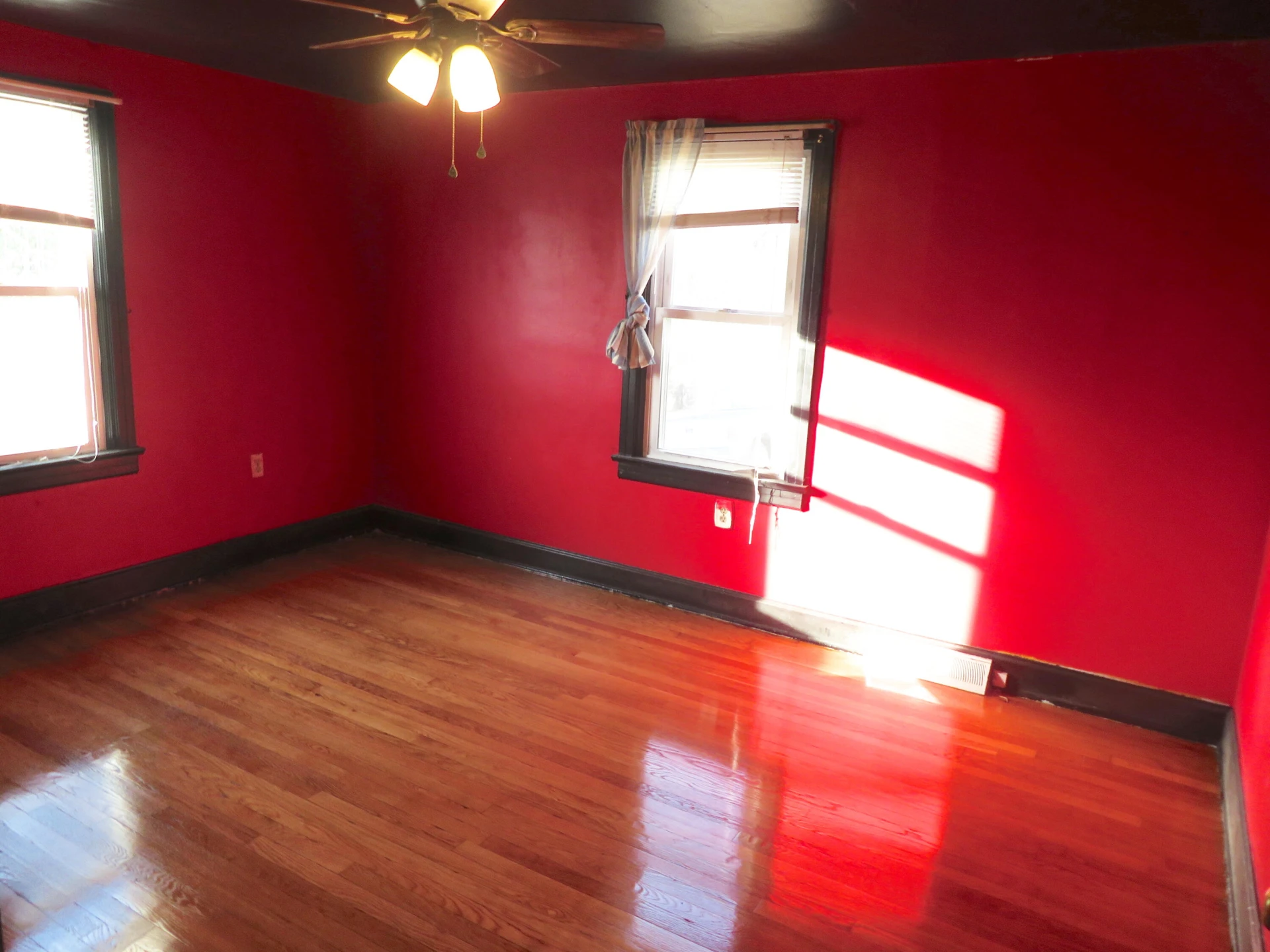 519 N Bruffey ST - Photo 13