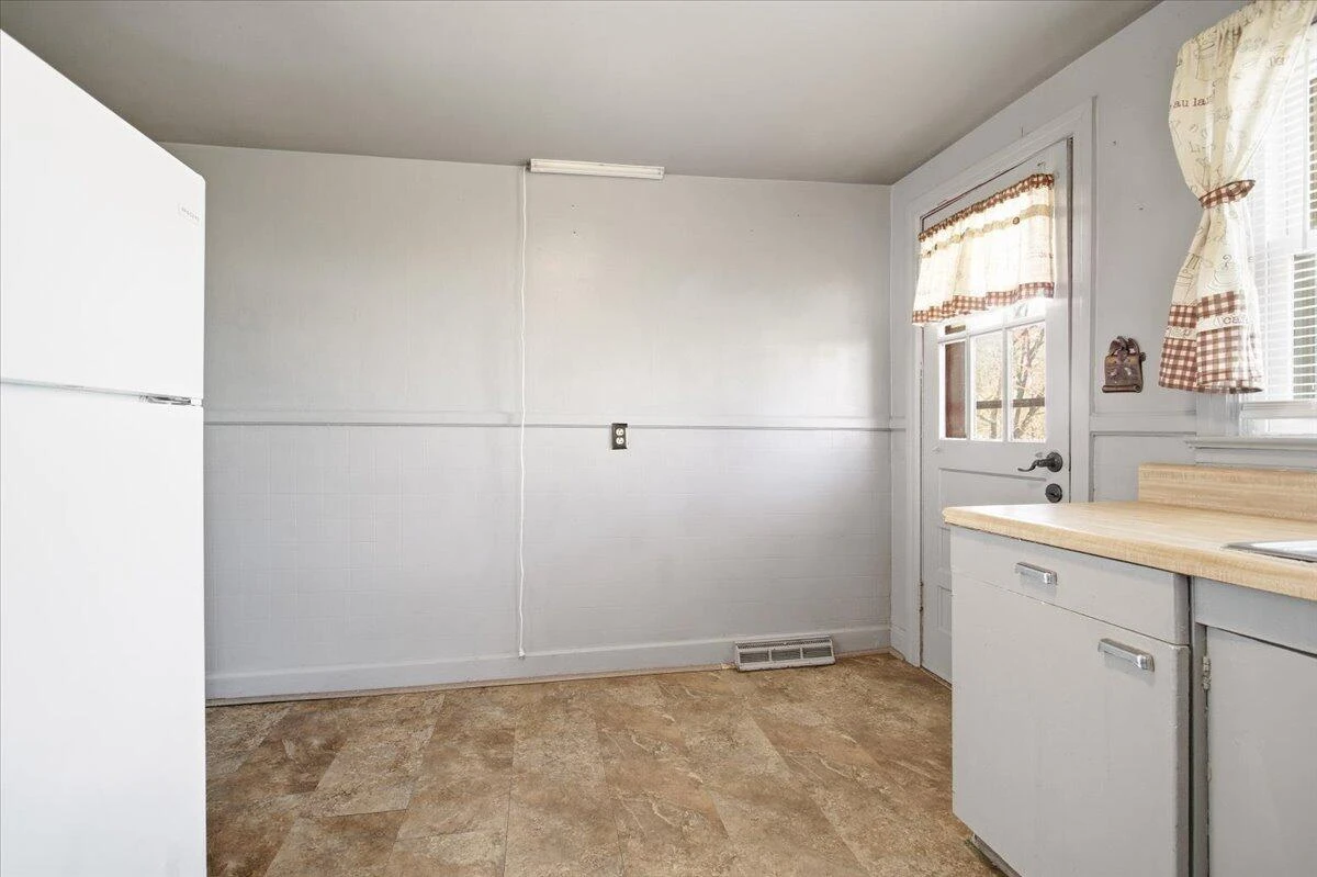 519 N Bruffey ST - Photo 9